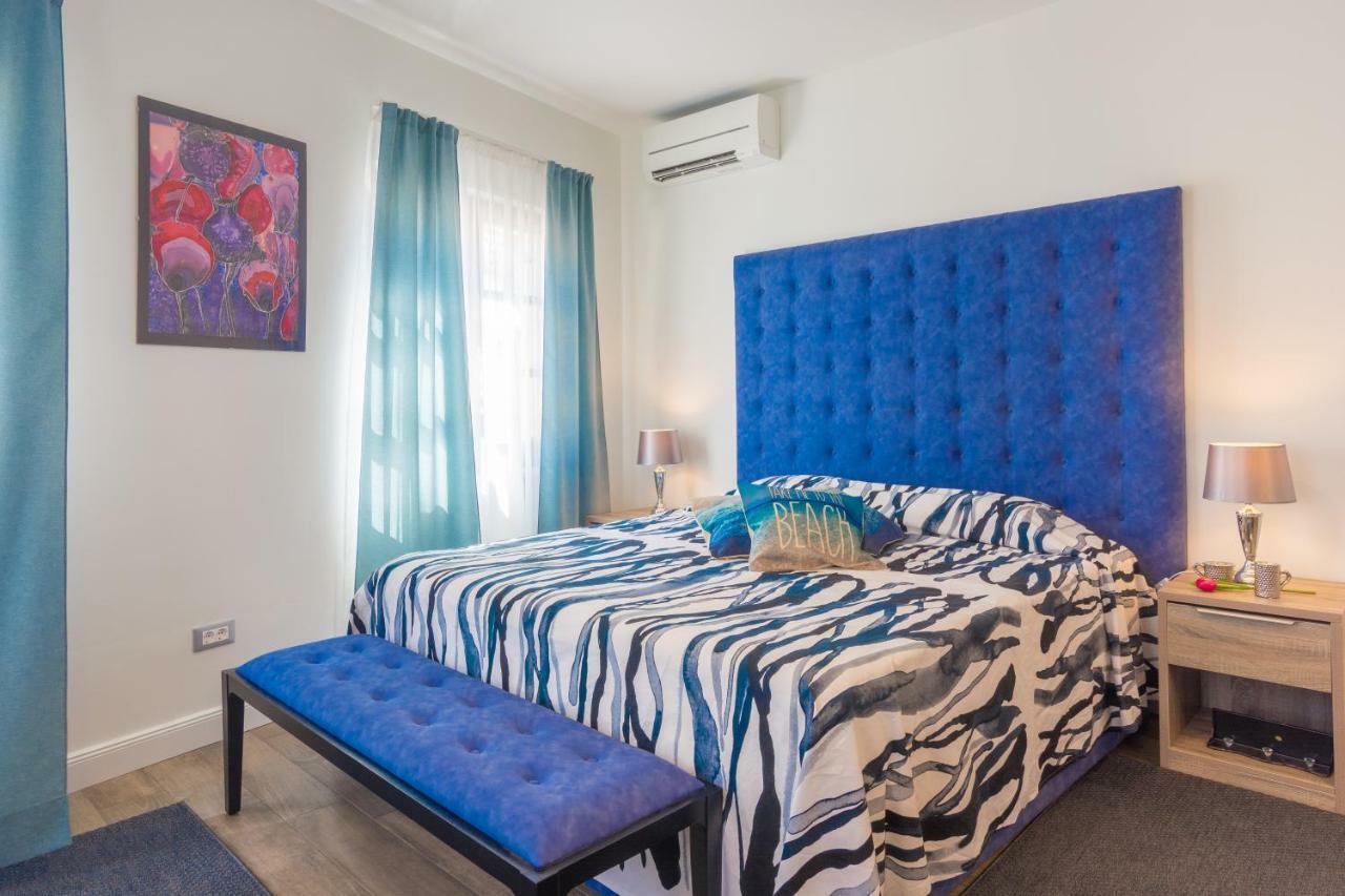 Apartments Mihael Nin Εξωτερικό φωτογραφία