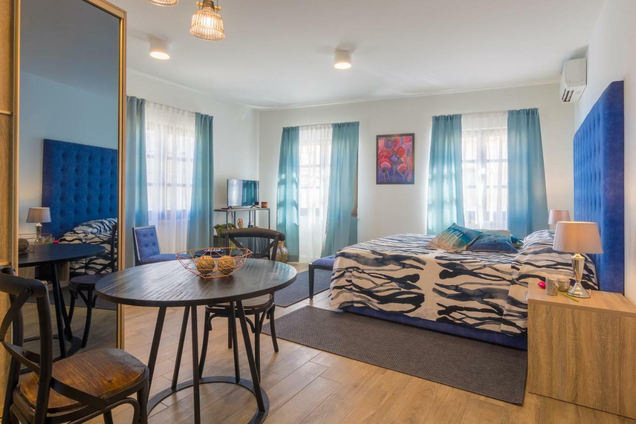 Apartments Mihael Nin Εξωτερικό φωτογραφία