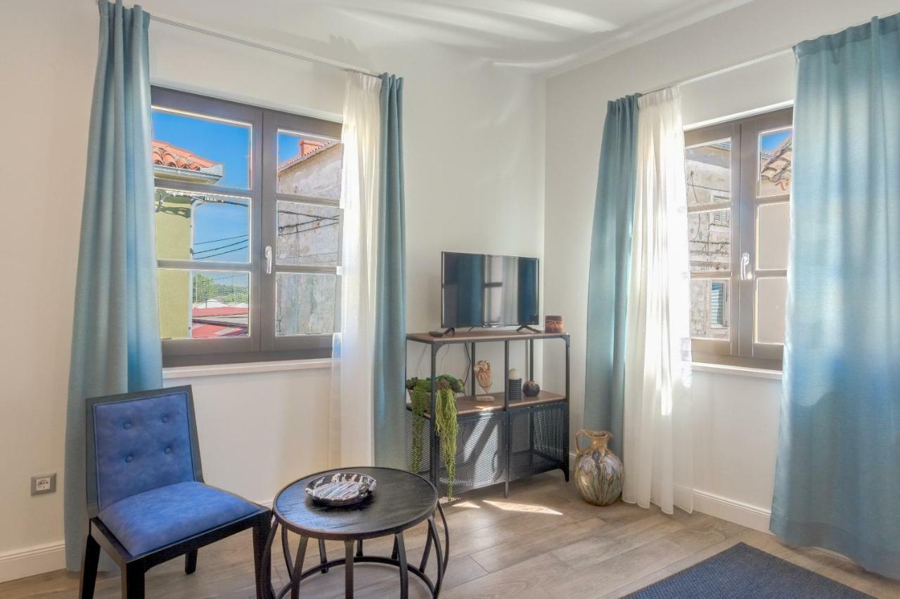 Apartments Mihael Nin Εξωτερικό φωτογραφία